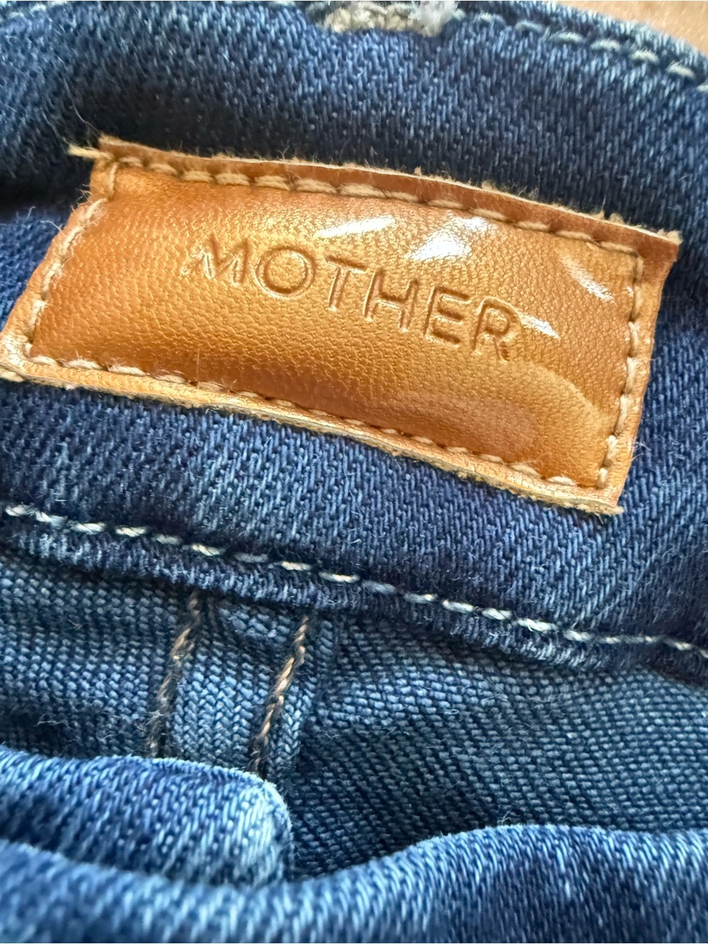 MOTHER The Looker in Color Crowd Pleaser ! Like new size 25
